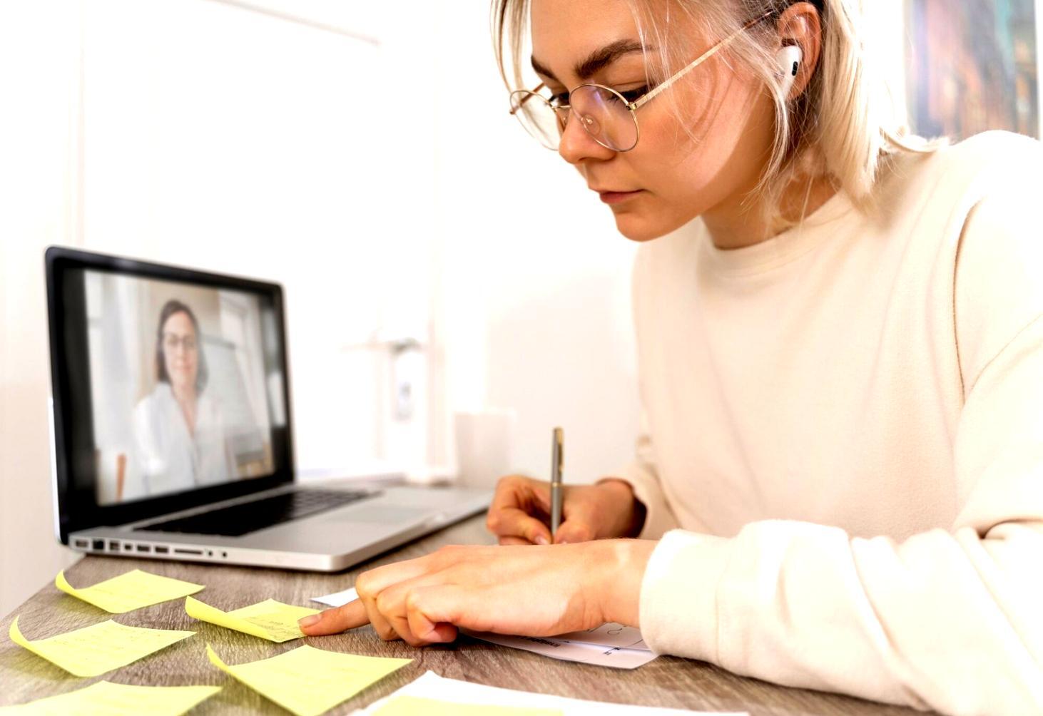 Comparative analysis charts showing different research methodologies